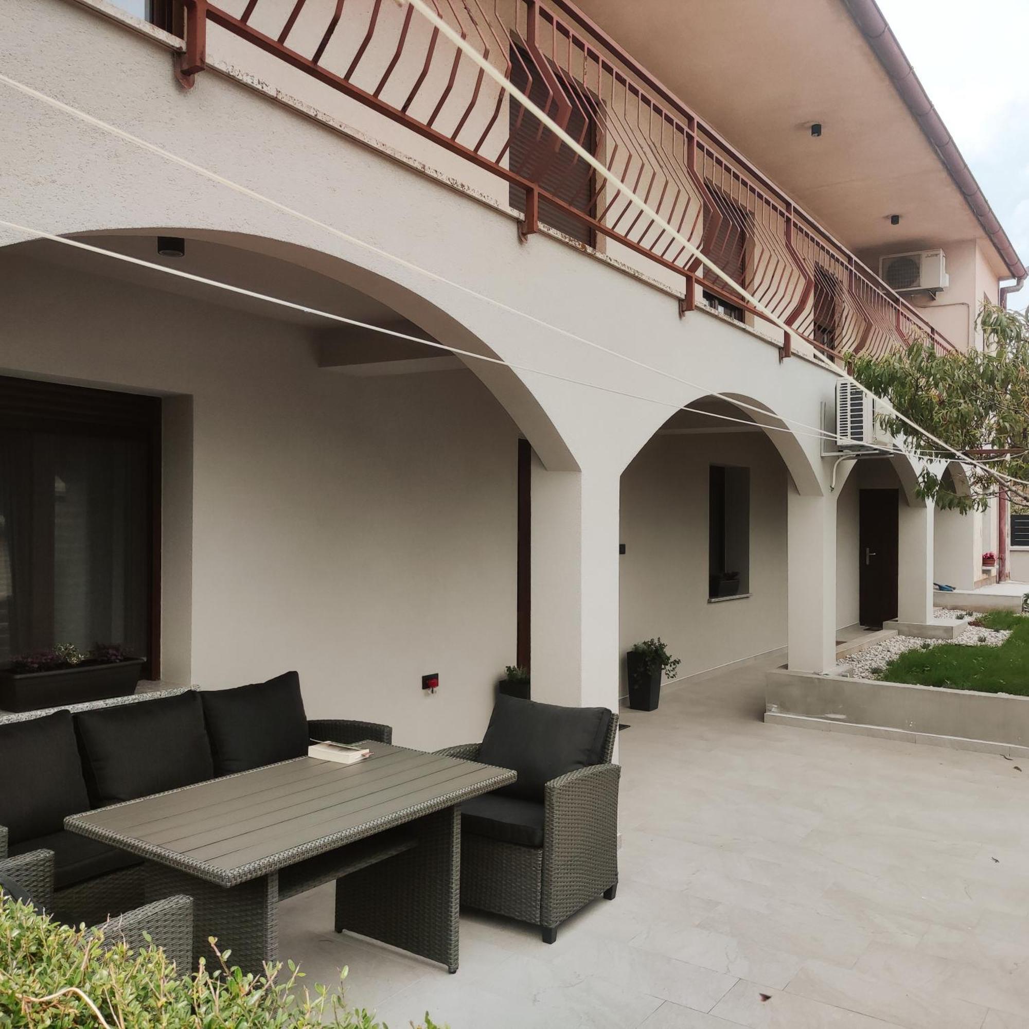 Apartman Amelie A4 Pula Exterior photo